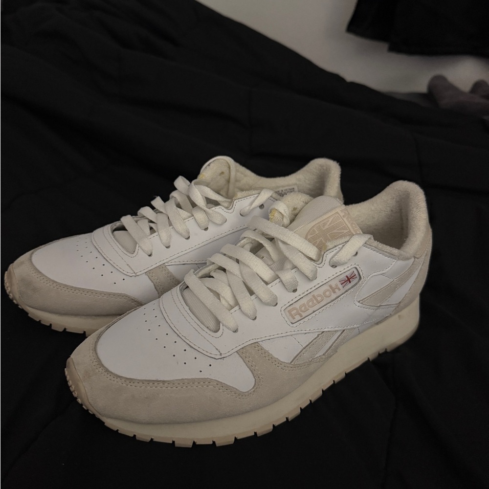Reebok Classic white and beige